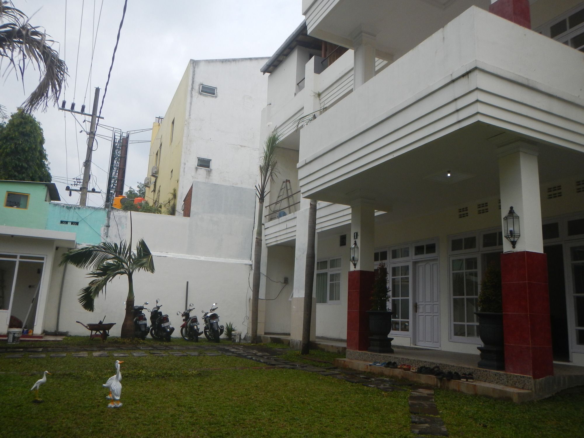 Palmyra Hostel Malang Luaran gambar